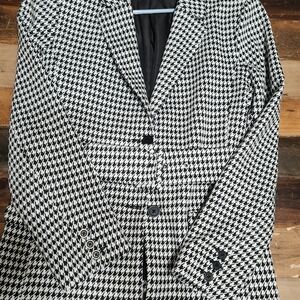 BB Dakota Black and White Houndstooth Trench Coat